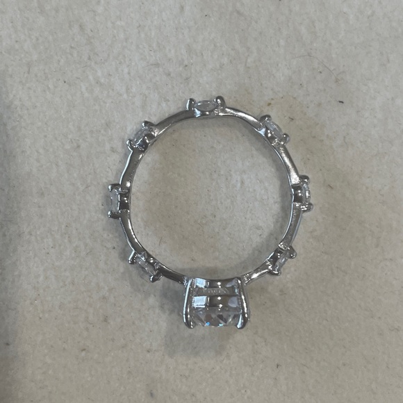 The Mila Ring - 2ct+ Oval Moissanite Ring - Picture 8 of 15